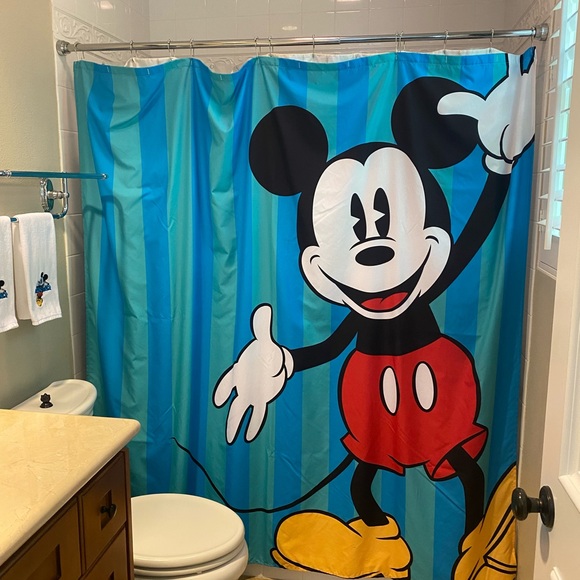 Mickey & Co Bath 3 pc set - Picture 3 of 12